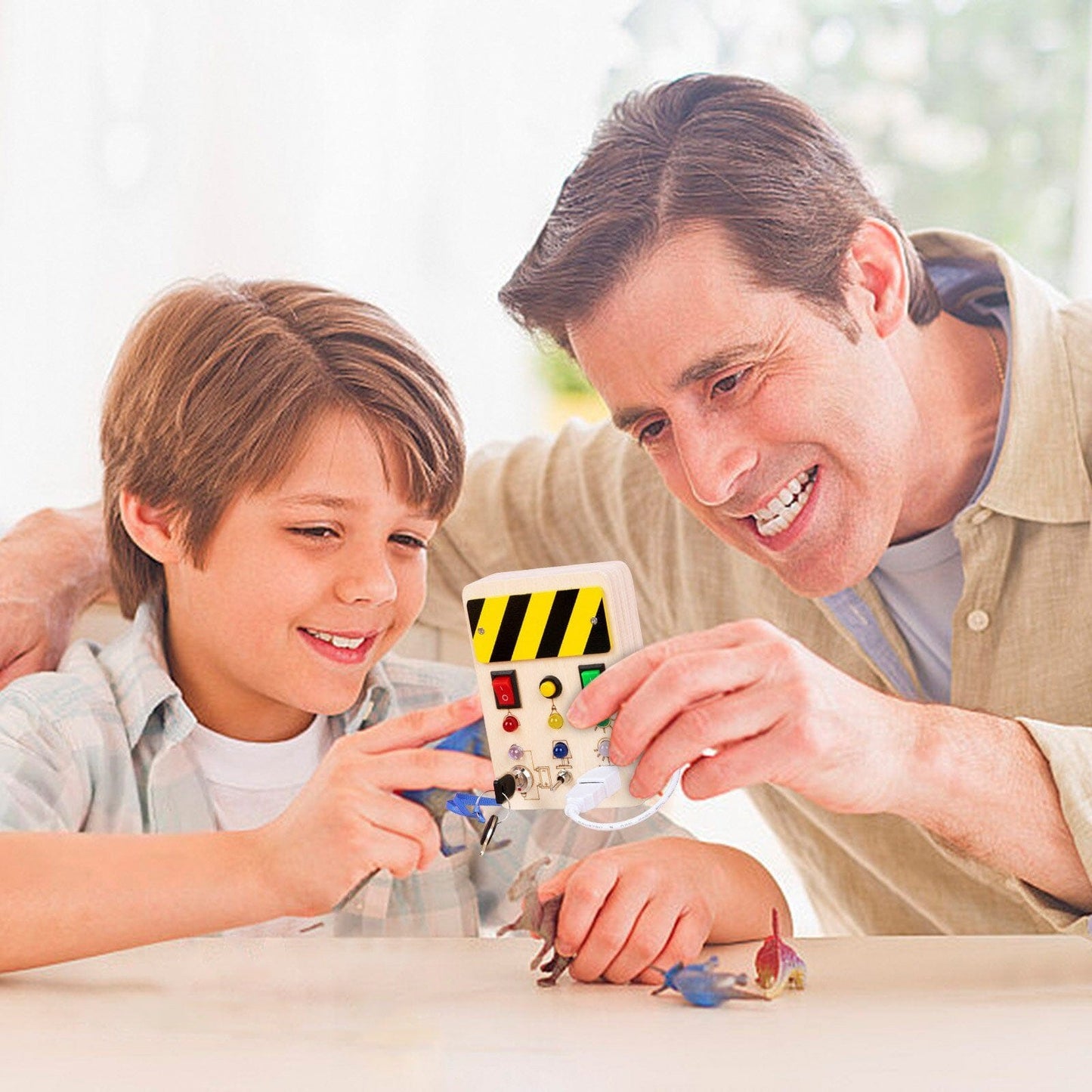 Tableau Montessori - BusyBoardCircuit™ - Déverrouillage de lumière - Bbcadeaux