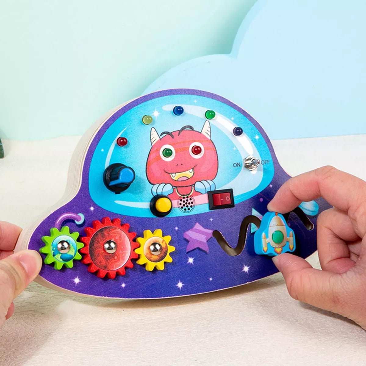 Tableau Montessori - BusyBoardCircuit™ - OVNI - Bbcadeaux